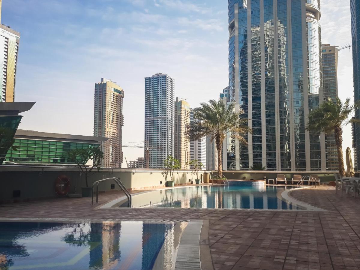 Higuests - Cozy Studio With Panoramic Views On The Lake Apartment Dubai Exterior foto